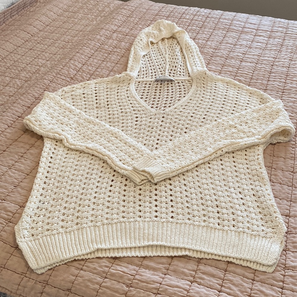 Loft Sweater w/hood